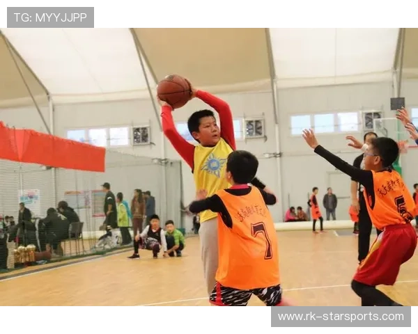篮球学院完善青少年赛季技术成长档案化，关于青少年篮球技术训练的基本要求